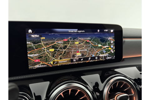 Mercedes-Benz A-Klasse AMG 35 4MATIC | 306PK | Performance Seats | Pano | Burmester-Audio | Sfeerverl LED Virtual Camera Memory Carplay Clima Cruise 19"LMV Navi PDC
