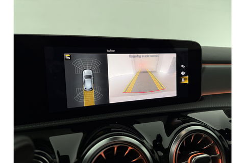 Mercedes-Benz A-Klasse AMG 35 4MATIC | 306PK | Performance Seats | Pano | Burmester-Audio | Sfeerverl LED Virtual Camera Memory Carplay Clima Cruise 19"LMV Navi PDC