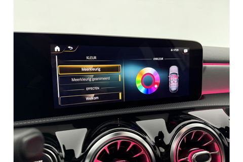 Mercedes-Benz A-Klasse AMG 35 4MATIC | 306PK | Performance Seats | Pano | Burmester-Audio | Sfeerverl LED Virtual Camera Memory Carplay Clima Cruise 19"LMV Navi PDC