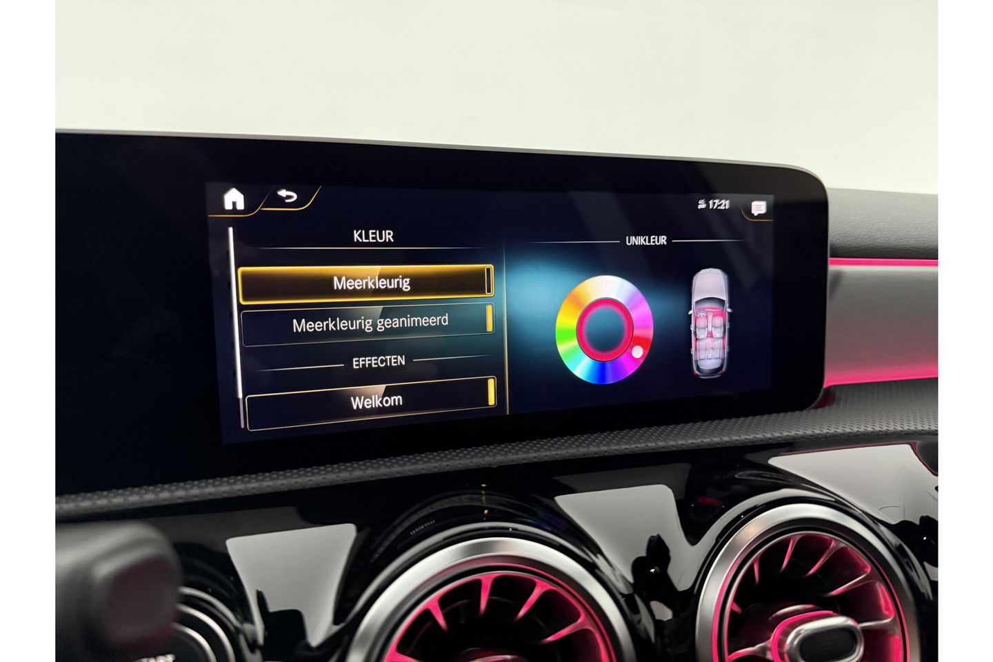 Mercedes-Benz A-Klasse AMG 35 4MATIC | 306PK | Performance Seats | Pano | Burmester-Audio | Sfeerverl LED Virtual Camera Memory Carplay Clima Cruise 19"LMV Navi PDC