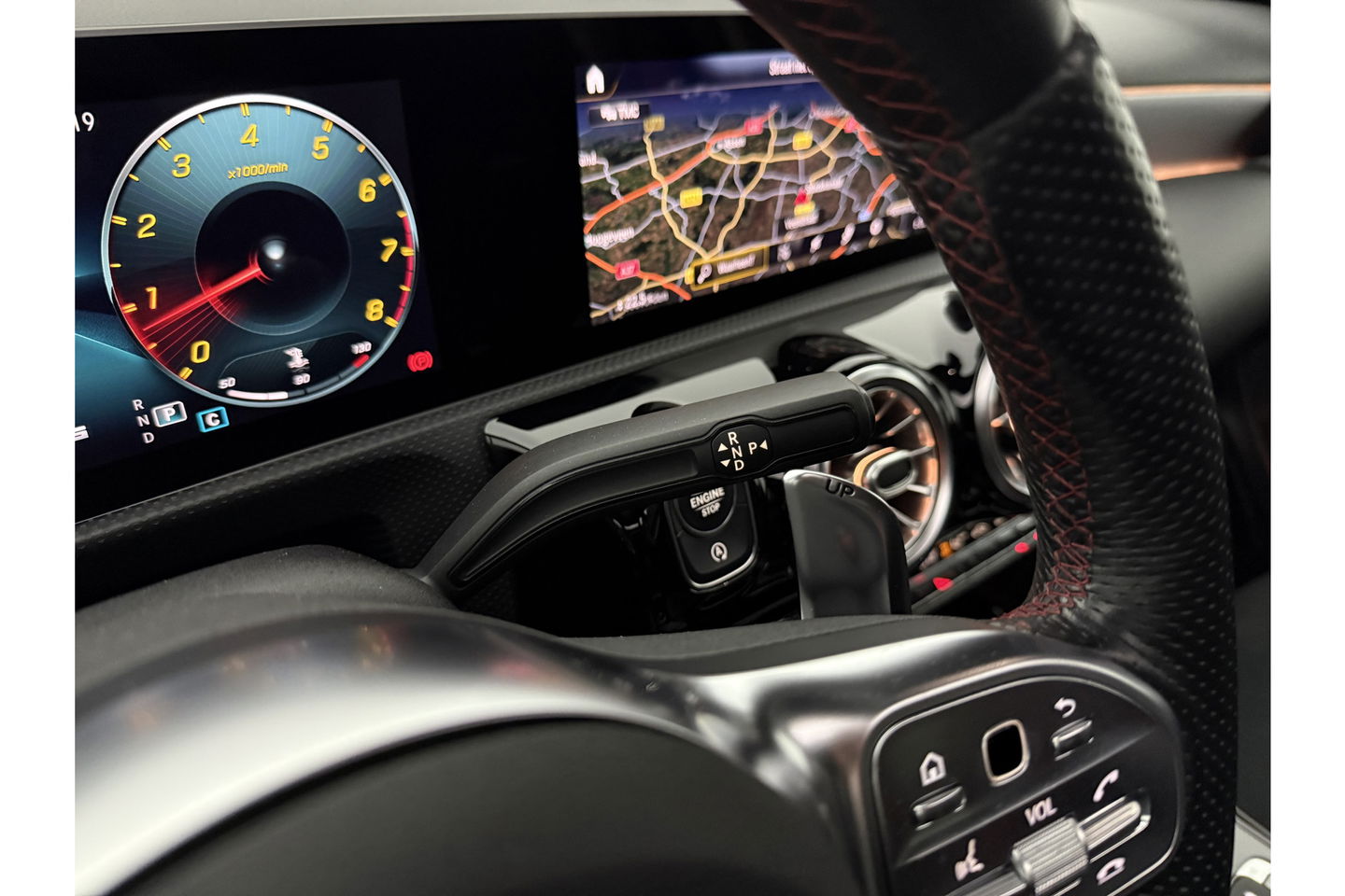 Mercedes-Benz A-Klasse AMG 35 4MATIC | 306PK | Performance Seats | Pano | Burmester-Audio | Sfeerverl LED Virtual Camera Memory Carplay Clima Cruise 19"LMV Navi PDC
