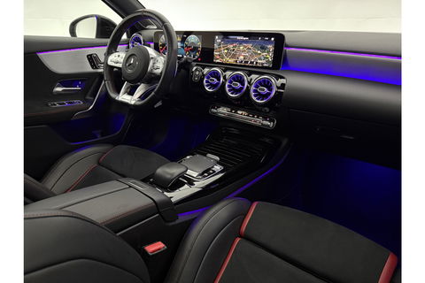 Mercedes-Benz A-Klasse AMG 35 4MATIC | 306PK | Performance Seats | Pano | Burmester-Audio | Sfeerverl LED Virtual Camera Memory Carplay Clima Cruise 19"LMV Navi PDC