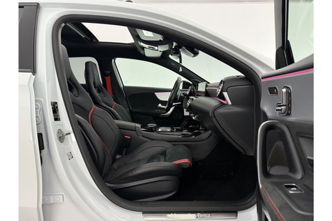 Mercedes-Benz A-Klasse AMG 35 4MATIC | 306PK | Performance Seats | Pano | Burmester-Audio | Sfeerverl LED Virtual Camera Memory Carplay Clima Cruise 19"LMV Navi PDC