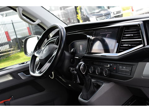 Volkswagen Transporter 2.0 TDI L2H1 Bulli Adaptieve Cruise, Virtual, Carplay, LED, Trekhaak, Leder, Stoelverwarming, 150PK Uniek!