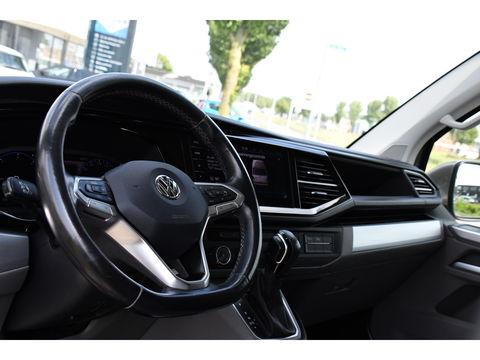 Volkswagen Transporter 2.0 TDI L2H1 Bulli Adaptieve Cruise, Virtual, Carplay, LED, Trekhaak, Leder, Stoelverwarming, 150PK Uniek!