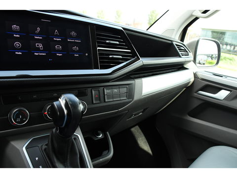 Volkswagen Transporter 2.0 TDI L2H1 Bulli Adaptieve Cruise, Virtual, Carplay, LED, Trekhaak, Leder, Stoelverwarming, 150PK Uniek!