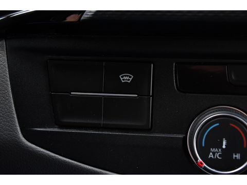 Volkswagen Transporter 2.0 TDI L2H1 Bulli Adaptieve Cruise, Virtual, Carplay, LED, Trekhaak, Leder, Stoelverwarming, 150PK Uniek!
