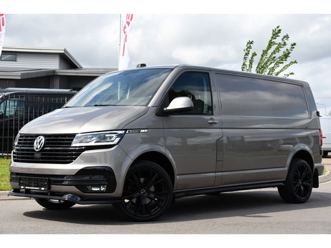 Volkswagen Transporter 2.0 TDI L2H1 Bulli Adaptieve Cruise, Virtual, Carplay, LED, Trekhaak, Leder, Stoelverwarming, 150PK Uniek!