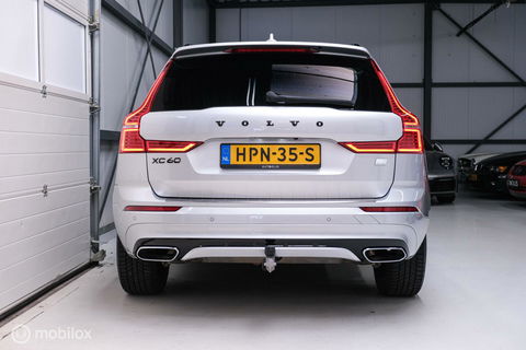 Volvo XC60 2.0 Recharge T8 AWD R-Design 390 pk | Trekhaak | Schuifdak | Dealer onderhouden | Camera | DAB | Stoel + stuurwiel verwarming |