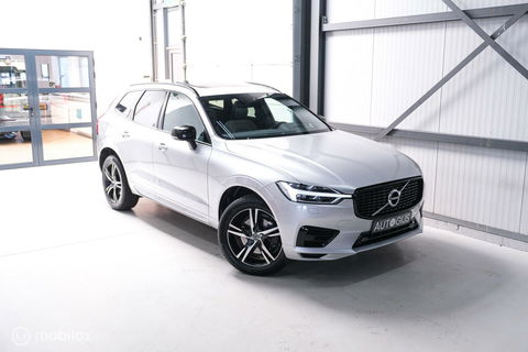 Volvo XC60 2.0 Recharge T8 AWD R-Design 390 pk | Trekhaak | Schuifdak | Dealer onderhouden | Camera | DAB | Stoel + stuurwiel verwarming |