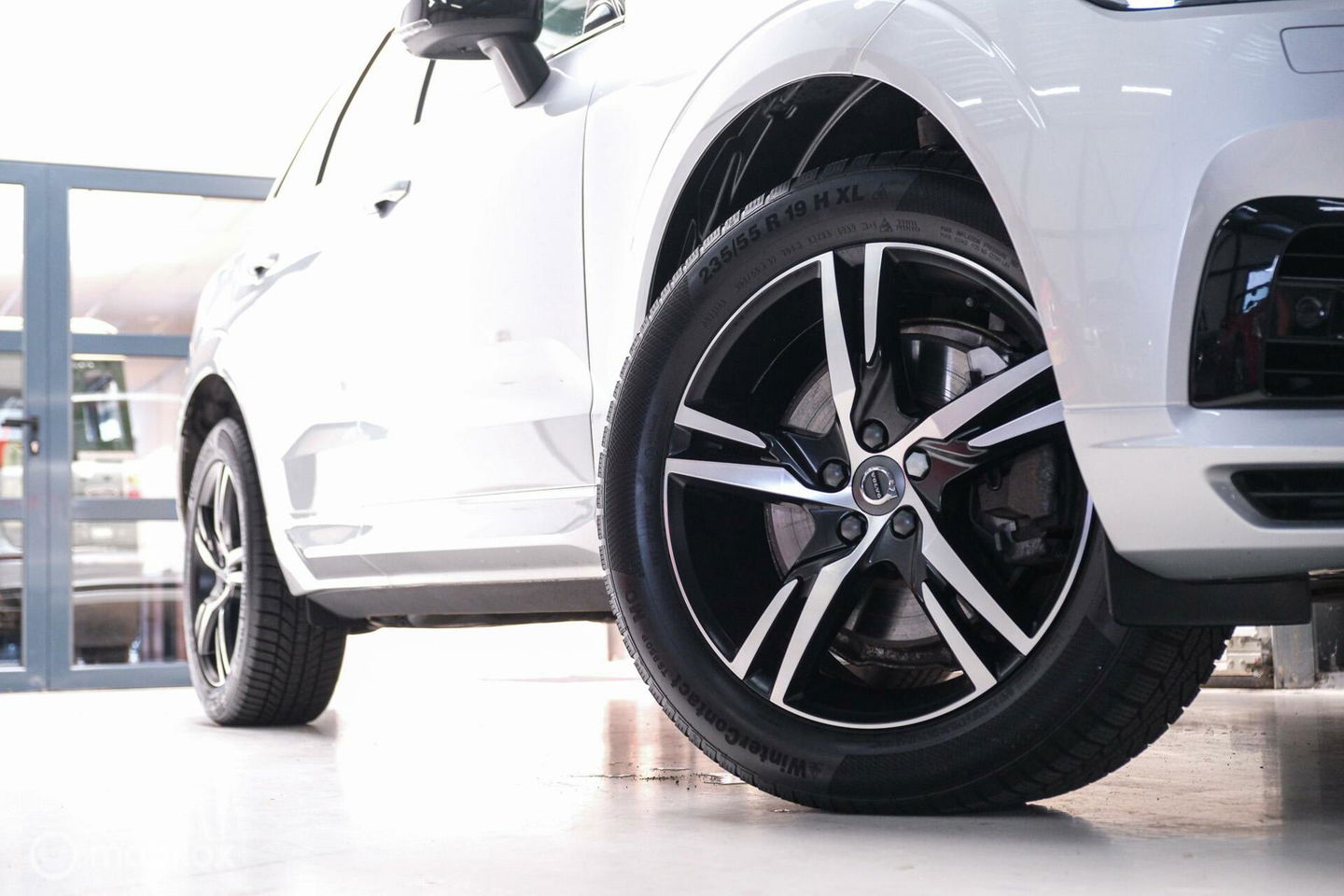 Volvo XC60 2.0 Recharge T8 AWD R-Design 390 pk | Trekhaak | Schuifdak | Dealer onderhouden | Camera | DAB | Stoel + stuurwiel verwarming |