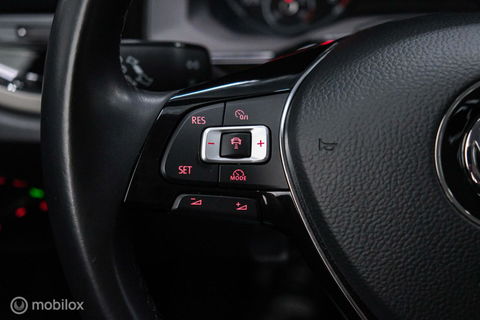 Volkswagen Polo 1.0 TSI Comfortline | Adaptive | NAP NL auto | DAB | All season | Limestone | LED | Navigatie |