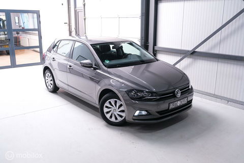 Volkswagen Polo 1.0 TSI Comfortline | Adaptive | NAP NL auto | DAB | All season | Limestone | LED | Navigatie |