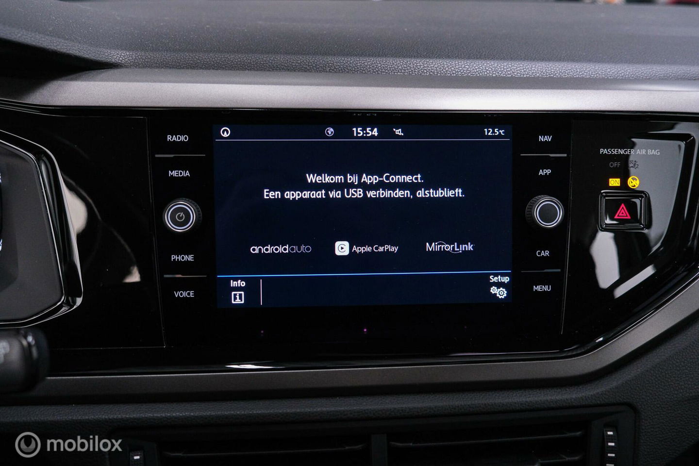 Volkswagen Polo 1.0 TSI Comfortline | Adaptive | NAP NL auto | DAB | All season | Limestone | LED | Navigatie |