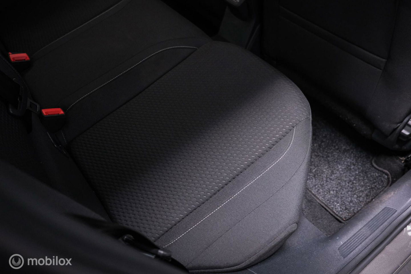 Volkswagen Polo 1.0 TSI Comfortline | Adaptive | NAP NL auto | DAB | All season | Limestone | LED | Navigatie |