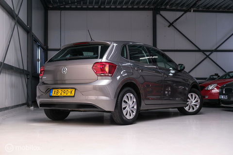Volkswagen Polo 1.0 TSI Comfortline | Adaptive | NAP NL auto | DAB | All season | Limestone | LED | Navigatie |