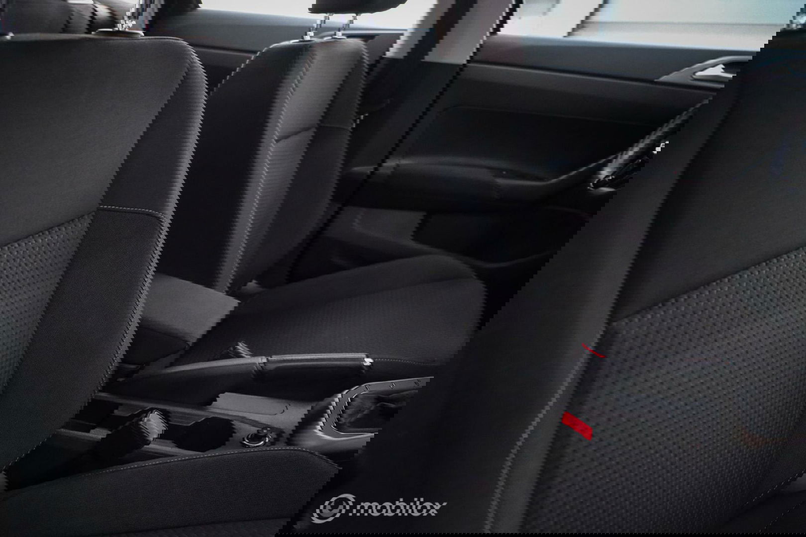 Volkswagen Polo 1.0 TSI Comfortline | Adaptive | NAP NL auto | DAB | All season | Limestone | LED | Navigatie |