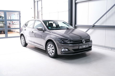 Volkswagen Polo 1.0 TSI Comfortline | Adaptive | NAP NL auto | DAB | All season | Limestone | LED | Navigatie |