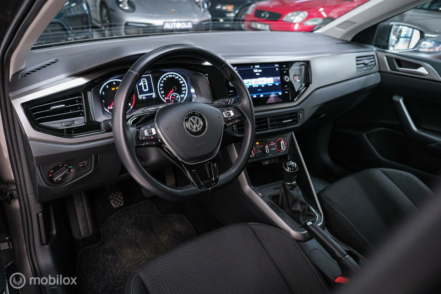 Volkswagen Polo 1.0 TSI Comfortline | Adaptive | NAP NL auto | DAB | All season | Limestone | LED | Navigatie |