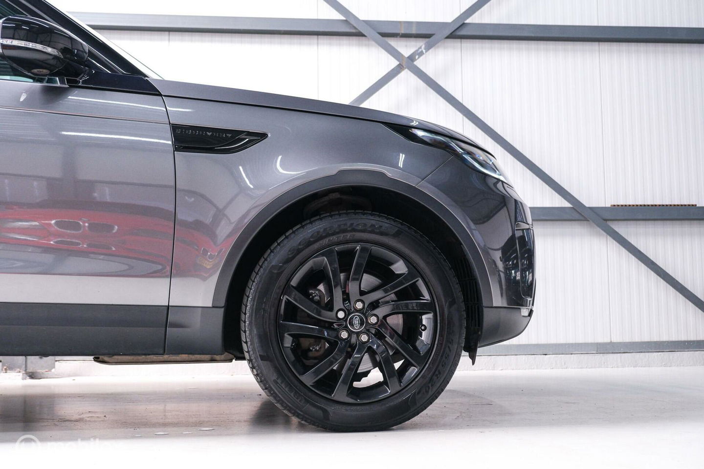 Land Rover Discovery 5 2.0 Td4 HSE Luxury 7p. | Dealer OH | Meridian | Trekhaak | DAB | Cold Climate pack | Nieuwe motor |
