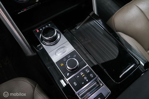 Land Rover Discovery 5 2.0 Td4 HSE Luxury 7p. | Dealer OH | Meridian | Trekhaak | DAB | Cold Climate pack | Nieuwe motor |