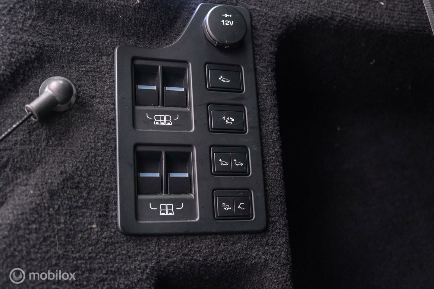 Land Rover Discovery 5 2.0 Td4 HSE Luxury 7p. | Dealer OH | Meridian | Trekhaak | DAB | Cold Climate pack | Nieuwe motor |