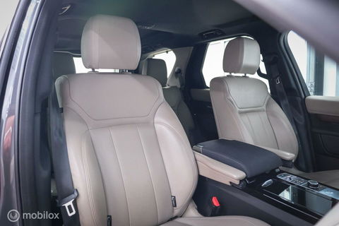 Land Rover Discovery 5 2.0 Td4 HSE Luxury 7p. | Dealer OH | Meridian | Trekhaak | DAB | Cold Climate pack | Nieuwe motor |