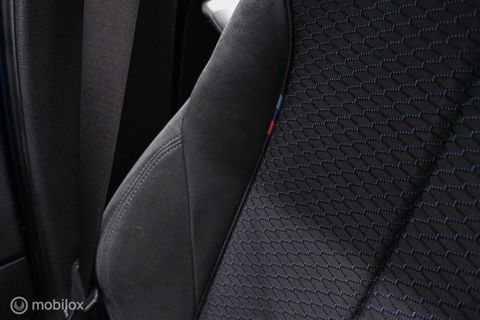 BMW 1-serie 116i M Sport | Estoril blue | Alcantara | LED | M performance | unieke auto | NAP orig NL | Trekhaak | 19 inch |