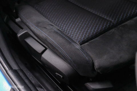 BMW 1-serie 116i M Sport | Estoril blue | Alcantara | LED | M performance | unieke auto | NAP orig NL | Trekhaak | 19 inch |