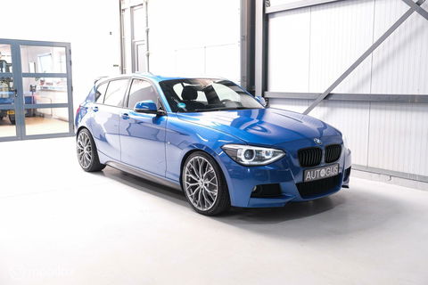 BMW 1-serie 116i M Sport | Estoril blue | Alcantara | LED | M performance | unieke auto | NAP orig NL | Trekhaak | 19 inch |