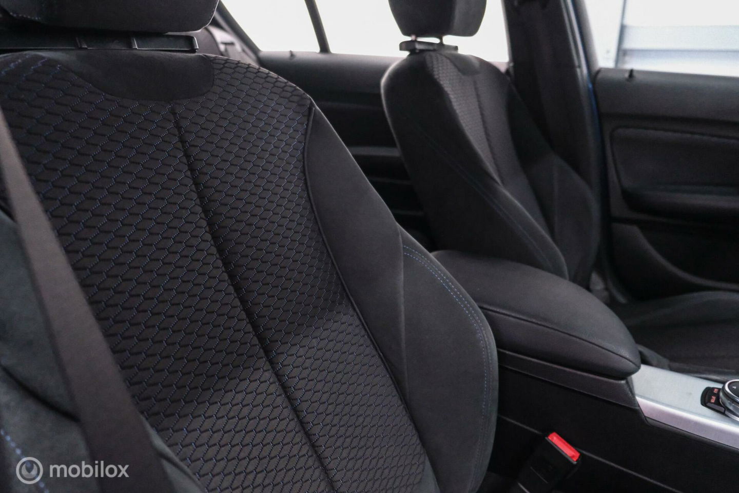 BMW 1-serie 116i M Sport | Estoril blue | Alcantara | LED | M performance | unieke auto | NAP orig NL | Trekhaak | 19 inch |