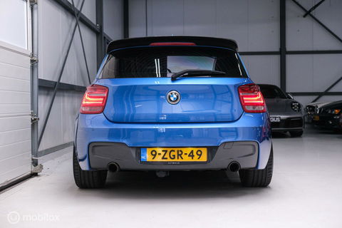 BMW 1-serie 116i M Sport | Estoril blue | Alcantara | LED | M performance | unieke auto | NAP orig NL | Trekhaak | 19 inch |