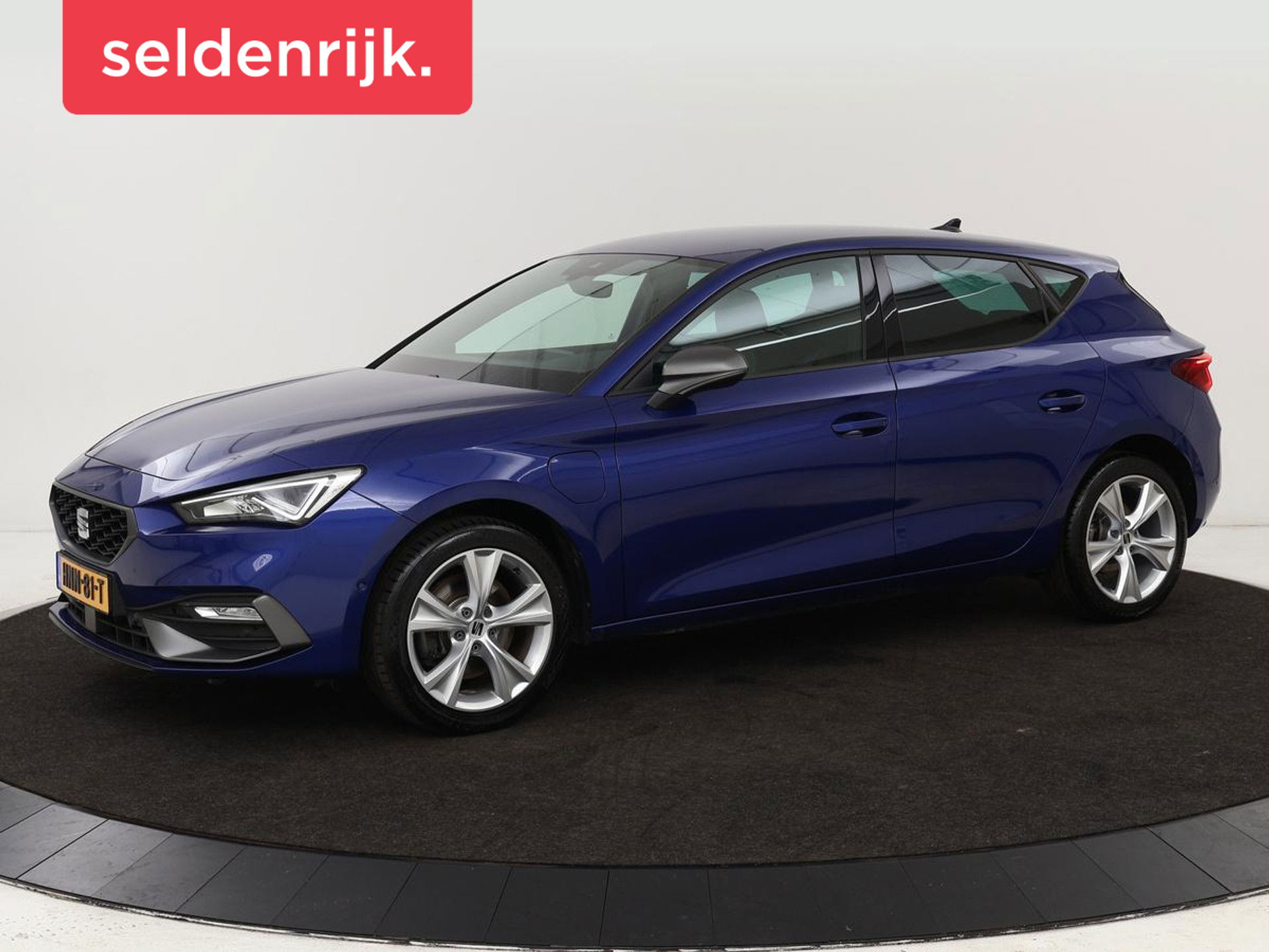 SEAT Leon 1.4 eHybrid PHEV FR | Stoel & stuurverwarming | Camera | Adaptive cruise | Carplay | Keyless | Sfeerverlichting | Memory | Half leder | Navigatie | Full LED