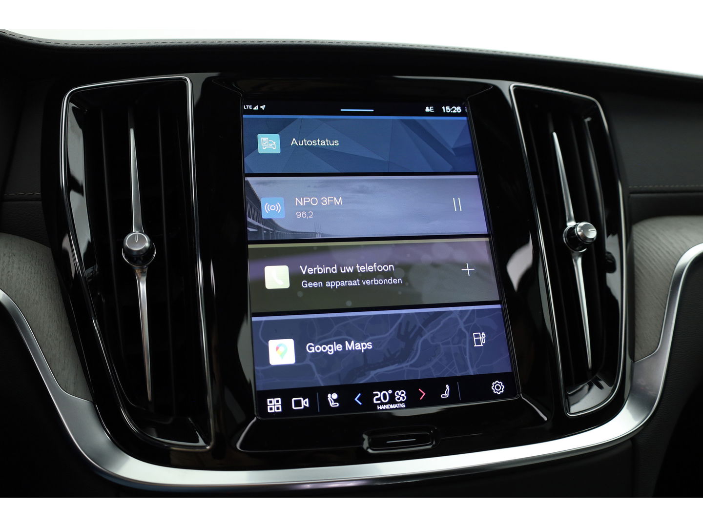 Volvo V60 2.0 T8 Plug-in hybrid AWD Ultimate Dark |Bowers & Wilkins | 360 camera | Head-up | Stoel + stuurver. | Gelaagd Glas |