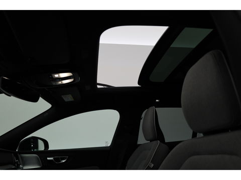 Volvo V60 2.0 T8 Plug-in hybrid AWD Ultimate Dark |Bowers & Wilkins | 360 camera | Head-up | Stoel + stuurver. | Gelaagd Glas |