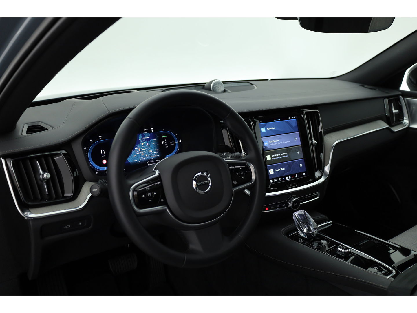 Volvo V60 2.0 T8 Plug-in hybrid AWD Ultimate Dark |Bowers & Wilkins | 360 camera | Head-up | Stoel + stuurver. | Gelaagd Glas |