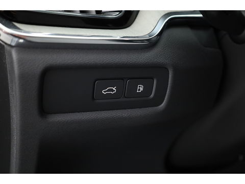 Volvo V60 2.0 T8 Plug-in hybrid AWD Ultimate Dark |Bowers & Wilkins | 360 camera | Head-up | Stoel + stuurver. | Gelaagd Glas |
