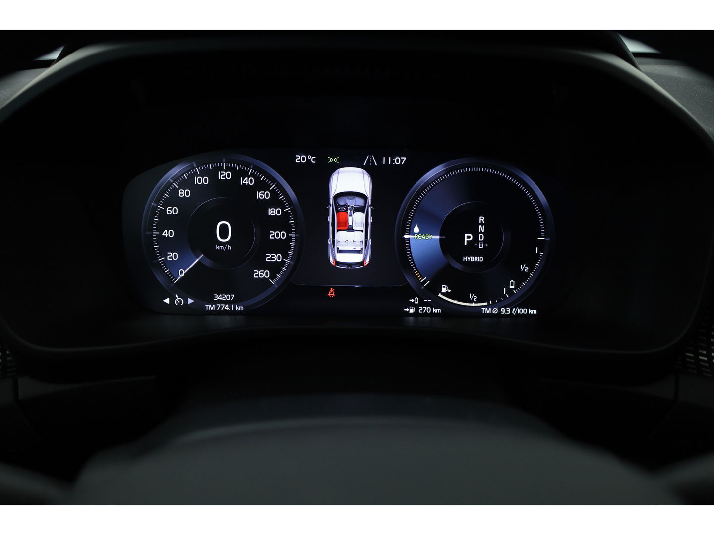 Volvo XC40 1.5 T5 Recharge R-Design | Elek. Trekhaak | Camera | Stoel + stuurvew. |