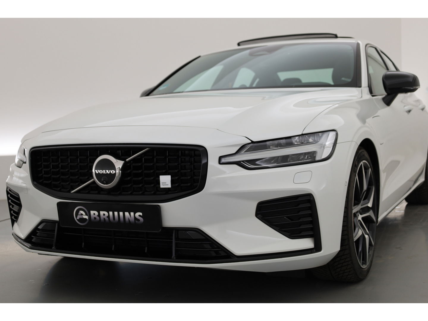 Volvo S60 2.0 T8 AWD Polestar Engineered | Öhlins | Pano-dak | Bowers & Wilkins Audio | 360 camera |