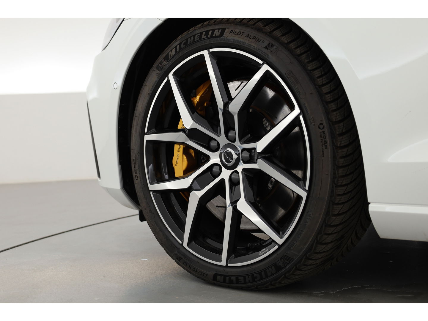 Volvo S60 2.0 T8 AWD Polestar Engineered | Öhlins | Pano-dak | Bowers & Wilkins Audio | 360 camera |
