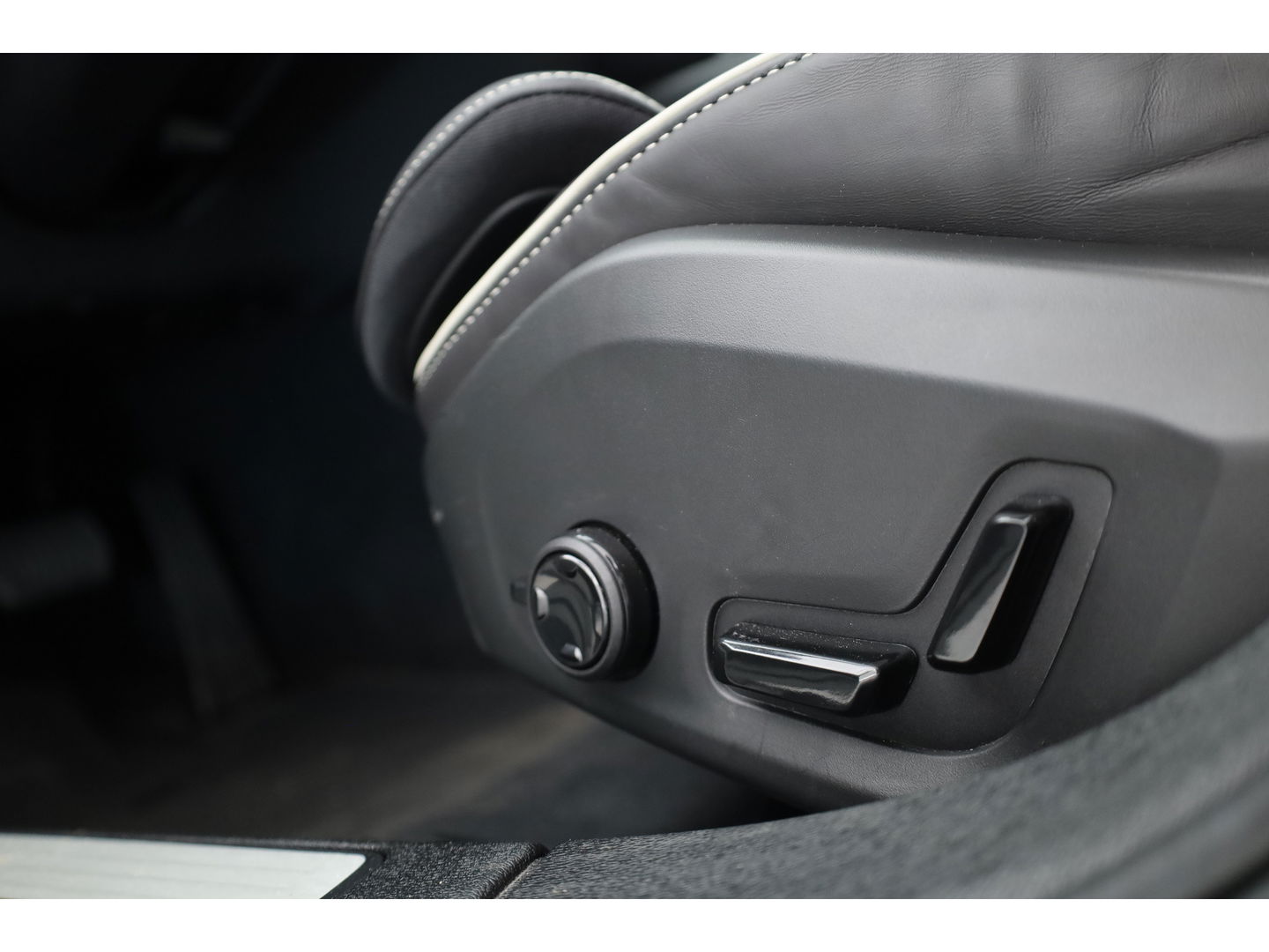 Volvo S60 2.0 T8 AWD Polestar Engineered | Öhlins | Pano-dak | Bowers & Wilkins Audio | 360 camera |