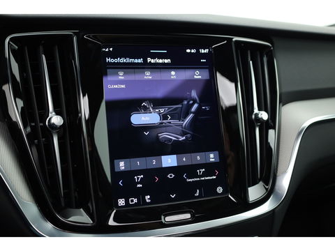 Volvo V60 2.0 B4 Plus Bright | Pano-dak | H&K audio | Trekhaak | Pilot Assist |