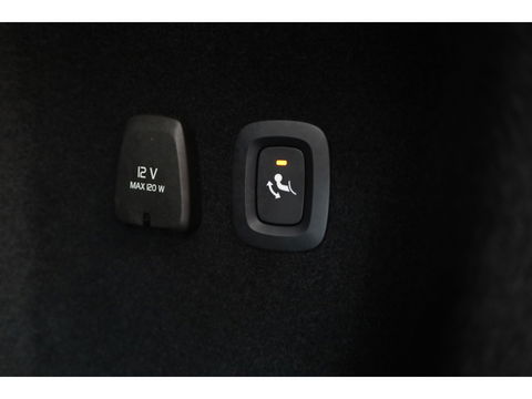 Volvo V60 2.0 B4 Plus Bright | Pano-dak | H&K audio | Trekhaak | Pilot Assist |