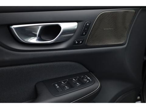 Volvo V60 2.0 B4 Plus Bright | Pano-dak | H&K audio | Trekhaak | Pilot Assist |