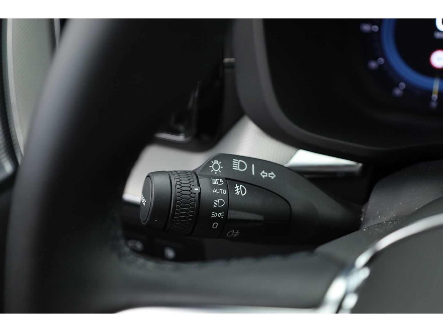 Volvo XC60 2.0 T6 Plug-in hybrid AWD R-Design | Long Range | Bowers & Wilkins | Trekhaak | 360 camera | Head-up |