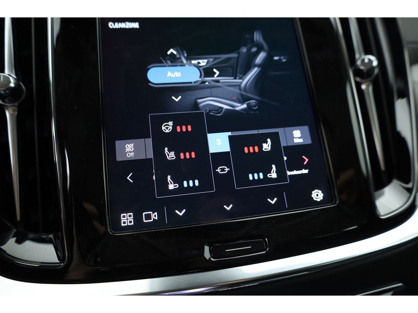 Volvo V60 2.0 T6 Plug-in hybrid AWD Ultra Dark |Pano-dak | Bowers & Wilkins | Massage | 360 camera | Head-up |