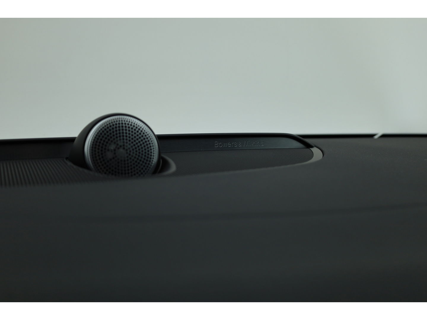 Volvo V60 2.0 T6 Plug-in hybrid AWD Ultra Dark |Pano-dak | Bowers & Wilkins | Massage | 360 camera | Head-up |