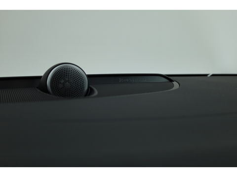 Volvo V60 2.0 T6 Plug-in hybrid AWD Ultra Dark |Pano-dak | Bowers & Wilkins | Massage | 360 camera | Head-up |