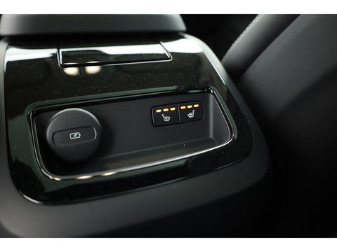 Volvo V60 2.0 T6 Plug-in hybrid AWD Ultra Dark |Pano-dak | Bowers & Wilkins | Massage | 360 camera | Head-up |