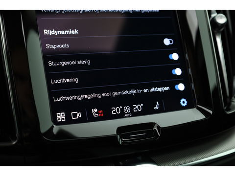Volvo XC60 2.0 Recharge T6 AWD Plus Dark | Luchtvering | Pano | Trekhaak | 360cam | 21'' | Memory | H&K | Pilot Assist